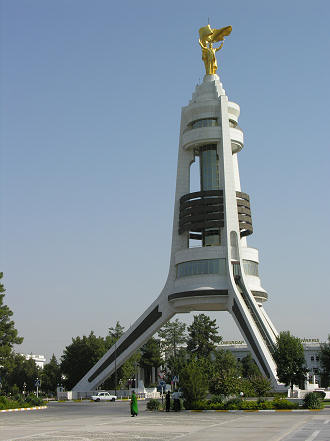 A 12 metre high revolving gold statue of Turkmenbashi 