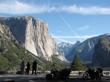 Yosemite's granite formations with El Capitan
          way of in the background
