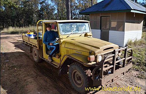 German couple on a RTW trip with two 20 years old Hondas arriving in Darwin-1.jpg