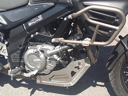 For sale, Quebec, Canada: Suzuki V-Strom DL650 2015-5-moteur.jpg