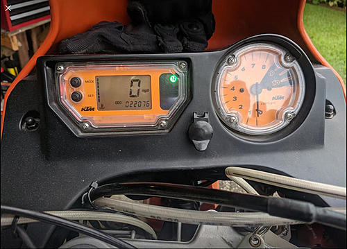 USA: 07 KTM Lc4 Adventure-95112fa7-e6d0-4358-ac23-020a749330f3.jpg