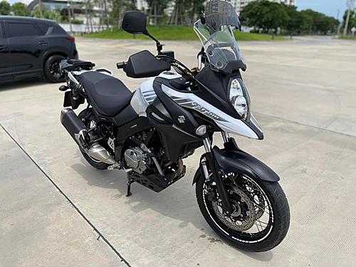 Thai plated suzuki vstrom 650 xt in Thailand ready for adventure-s__8380429.jpg