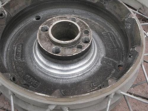 ! URGENT ?: Rear brake pad spring friction to the rim base problem-rim_03.jpg