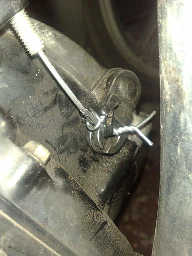Clutch cable bodge-040220131253.jpg