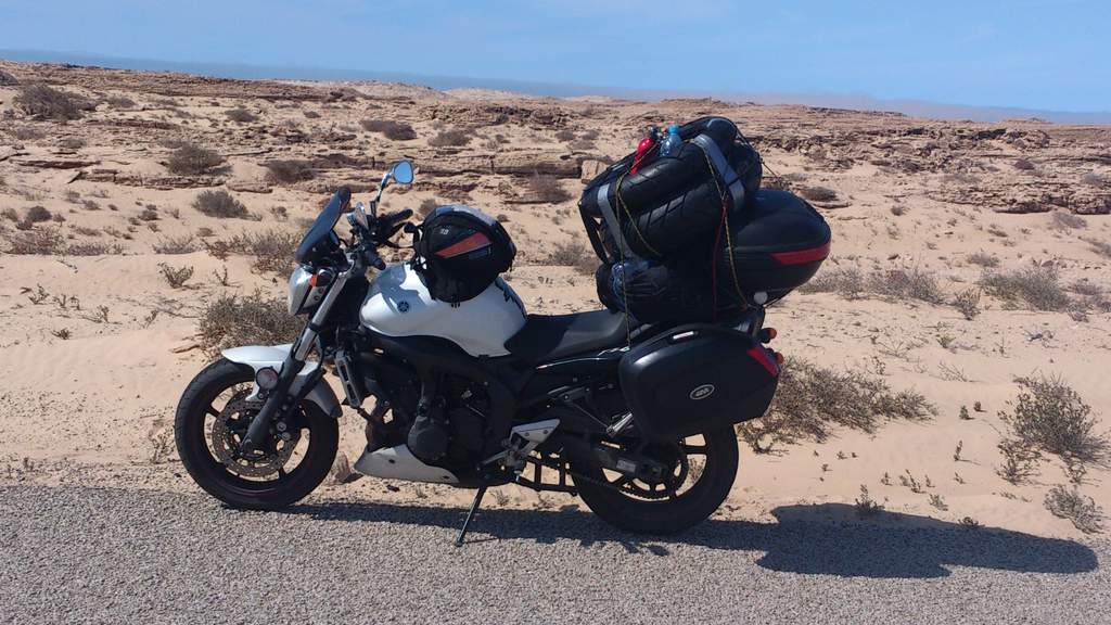 Top boxes for motorbikes outlet