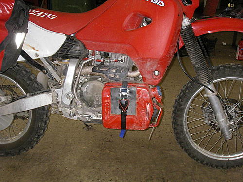 more photos of my xr650r  rack set up !!!-imgp2370.jpg