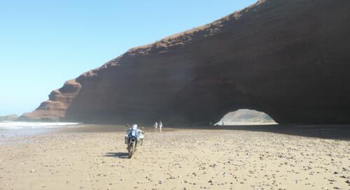 Legzira sea arches and beach walk-screenshot-2024-01-31-11.31.01.jpg