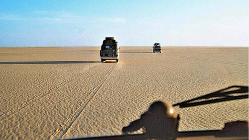 Sahara West-East with VW Kombi vans (1983-4)-occ88sewo-4.jpg