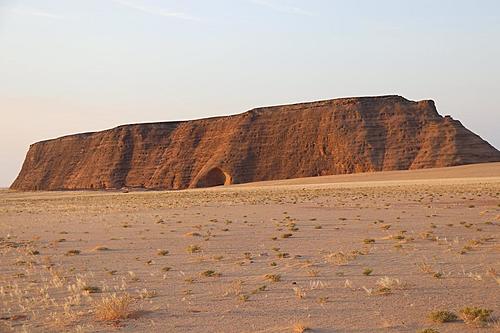 Tibesti / Chad-atroun-monolith.jpg