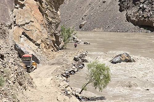 Heavy snowfall in Pamir-19390500_1217470751690526_3677008244863771022_o.jpg