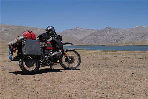 Pamir Highway advise-small-lake-east-turumtal-kul.jpg