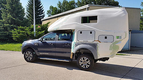 Overland Vagabond - Global Expedition Vehicle-montage-runde-kotfl-gel-reduced.jpg