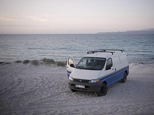 For sale: 2004 Toyota Hiace 4x4 diesel campervan in Chile/Argentina in Aug/Sep-pb132019.jpg