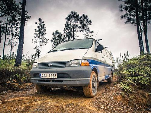 For sale: 2004 Toyota Hiace 4x4 diesel campervan in Chile/Argentina in Aug/Sep-pc193005.jpg