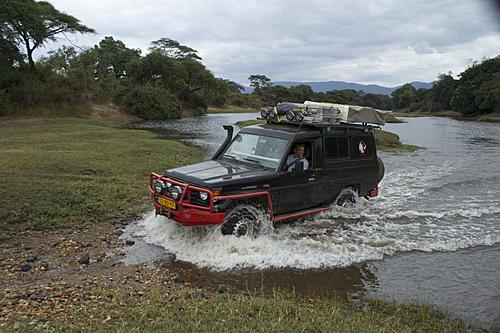 For sale in The Netherlands: HZJ-78 Landcruiser, built 2002, 187.500 kilometers-img_8570.jpg