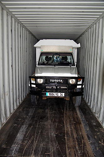 1988 Toyota Land Cruiser BJ75 Station-Wagon with Camper Box on Chassis-imgp1309.jpg