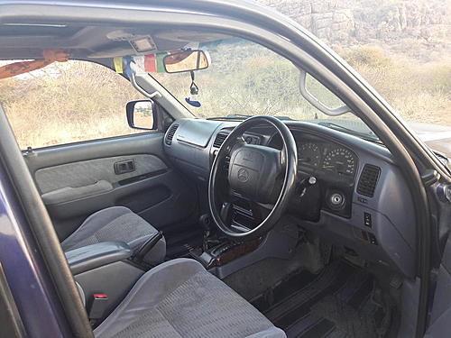 FOR SALE: Toyota Hilux Surf in Rwanda (Botswana reg.)-20170706_171921.jpg