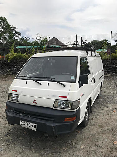 For sale: Mitsubishi L300 campervan Chile (november-december)-img-left-front.jpg