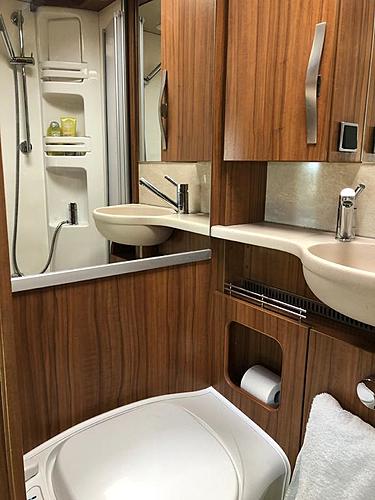 Rare 4x4 motorhome for sale-spacious-bathroom-lots-of-storage.jpg