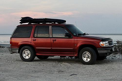 Ford Explorer Camper to sell in Costa Rica-d172bf30-7d46-409b-8dda-6195e1c99019.jpg