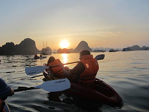 Vietnam Nov 2013-sunset-from-the-kayaks.jpg