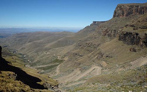 Africa.......and not planned too well!-sani-pass-13.jpg