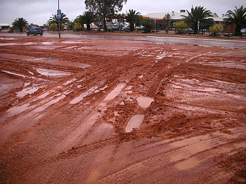 Click image for larger version

Name:	Coober Pedy Rain.jpg
Views:	48
Size:	90.4 KB
ID:	15461