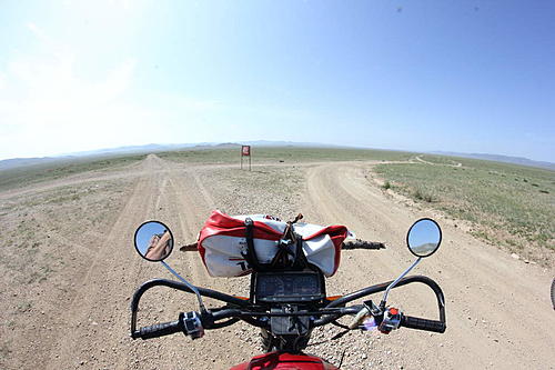 Motorcycle trip around central Mongolia - 1200km offroad on rented 150cc Chinese bike-img_3143.jpg