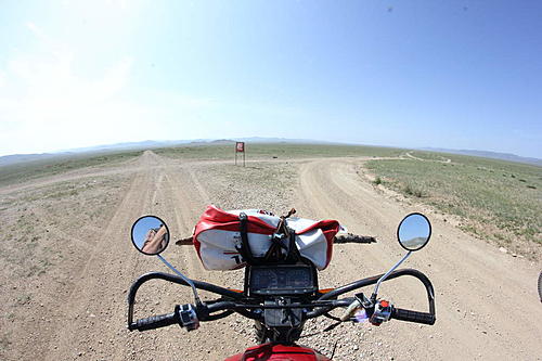 Motorcycle trip around central Mongolia - 1200km offroad on rented 150cc Chinese bike-img_3143.jpg