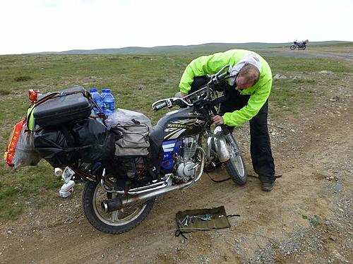 Motorcycle trip around central Mongolia - 1200km offroad on rented 150cc Chinese bike-5.jpg