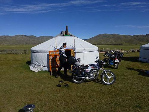 Motorcycle trip around central Mongolia - 1200km offroad on rented 150cc Chinese bike-41.jpg