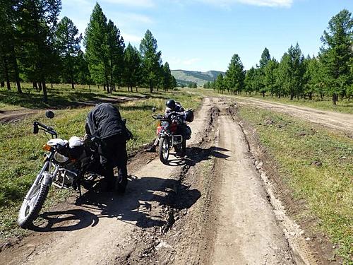 Motorcycle trip around central Mongolia - 1200km offroad on rented 150cc Chinese bike-43.jpg
