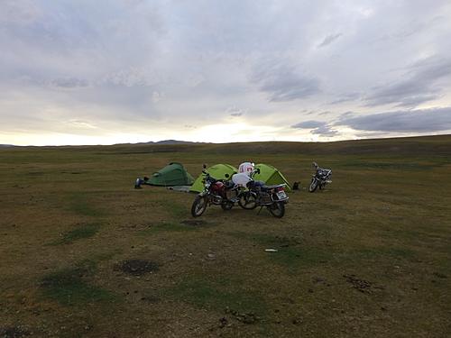 Motorcycle trip around central Mongolia - 1200km offroad on rented 150cc Chinese bike-48.jpg