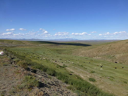 Motorcycle trip around central Mongolia - 1200km offroad on rented 150cc Chinese bike-p1010219.jpg