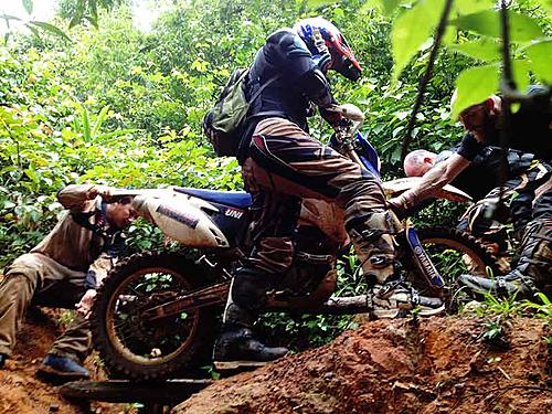 An Unforgetable Day-enduro-tours-cambodia-carefull-now.jpg