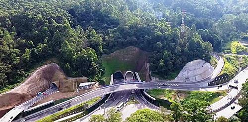 Click image for larger version

Name:	TunelDelOriente.jpg
Views:	39
Size:	121.7 KB
ID:	23946