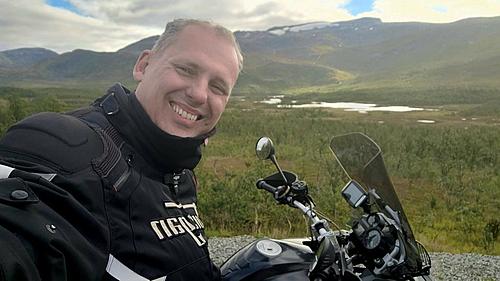 Travels around the Arctic Circle (10.000 km in Scandinavia, 2022-x9good40_h.jpg