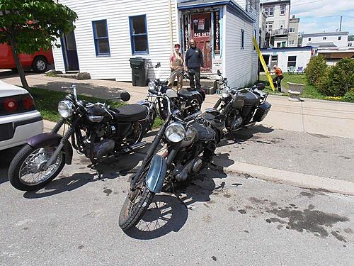 Canada and the US on a '79 Triumph-adv4.jpg