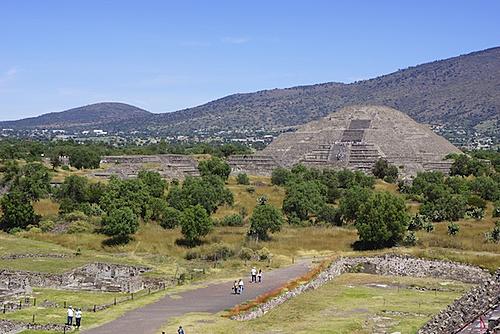 Finding Freedom...World Wide Ride-pyramids-at-teotihuacan-9.jpg