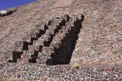 Finding Freedom...World Wide Ride-pyramids-at-teotihuacan-4.jpg