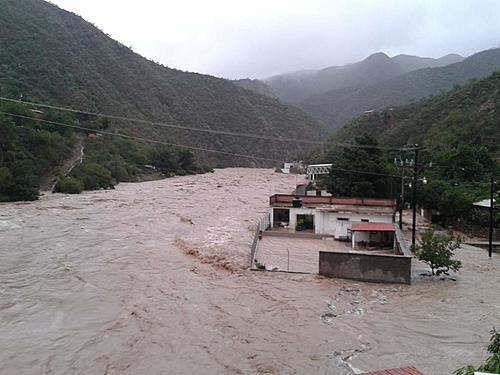 Dangerous roads in Americas-20131220_163137.jpg