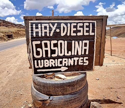 Gasoline refused in Bolivia-3028.jpg
