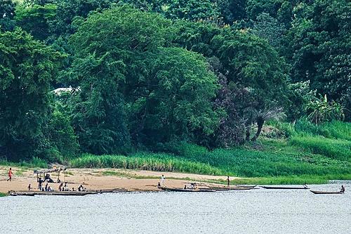 Central African Republic - Overland-oubangui-9.jpg