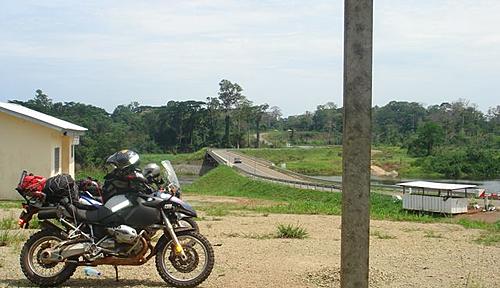 Gabon visa at border?-gabon-border-2008.jpg