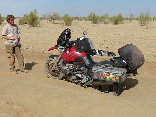 Route conditions up to Tombouctou/Timbuktu if you want to know…-p1060899.jpg