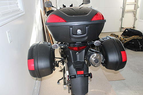 Storage for 650 V-Strom-038.jpg