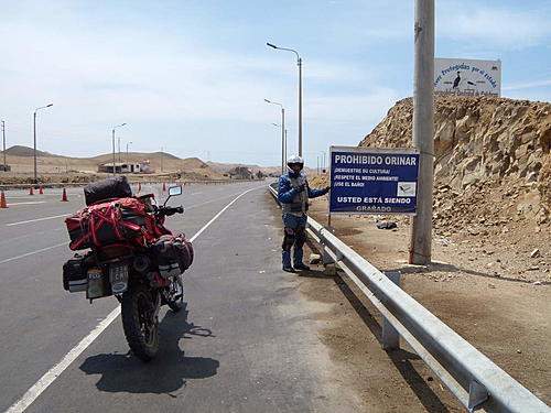 Green Peace v Nasca, Peru-dscn0449.jpg