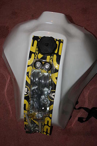 Click image for larger version

Name:	tanks 006.jpg
Views:	816
Size:	35.1 KB
ID:	15393