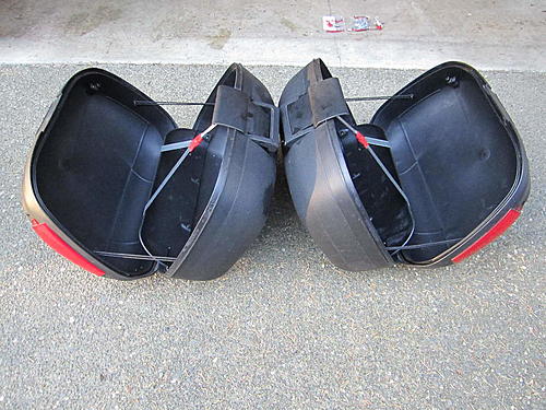 For Sale: Shad SH43 Panniers for Suzuki '08 DL 650 Vstrom-img_1408.jpg