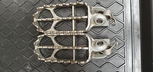 KTM Factory Racing Footpegs-20250414_152423.jpg